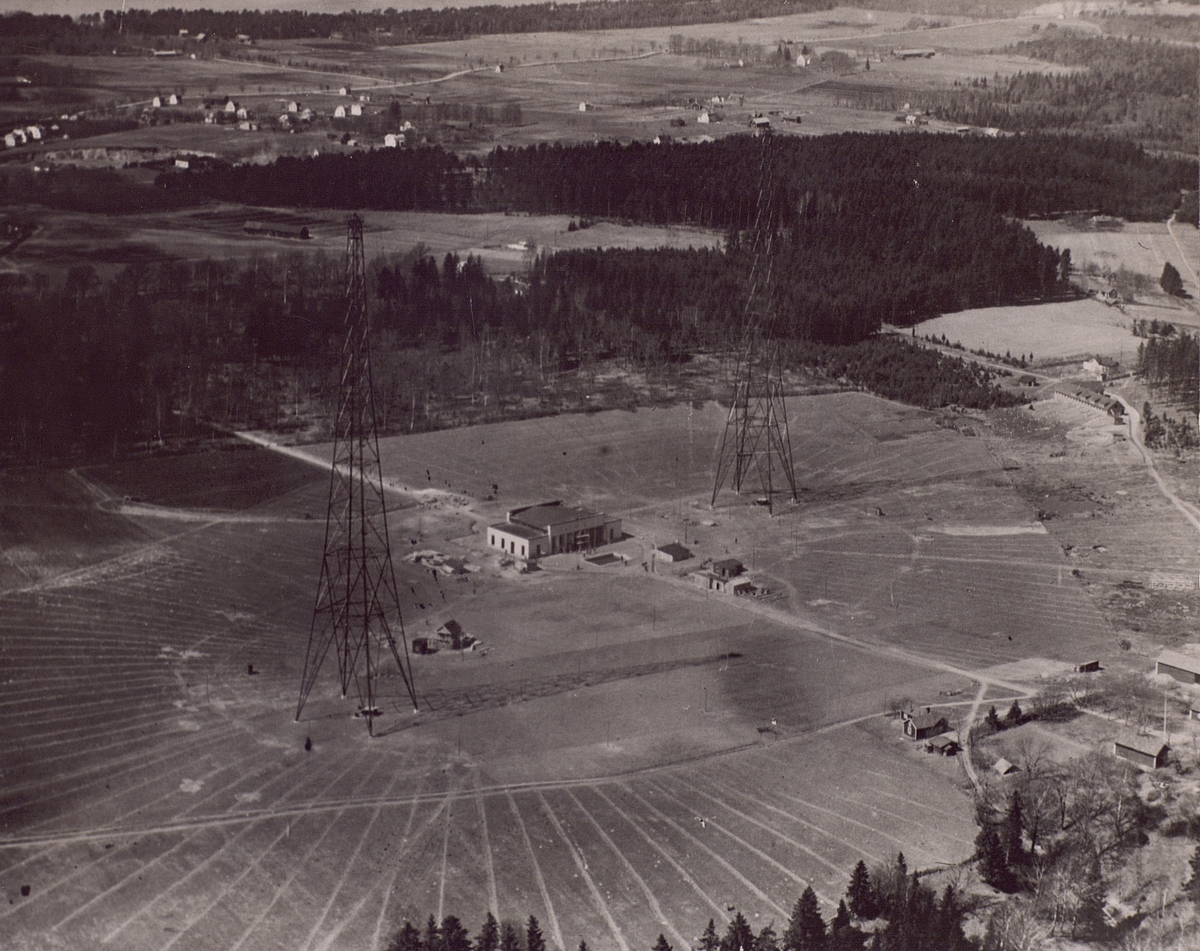 Motala. Flygfoto av Motala rundradiostation 1930.