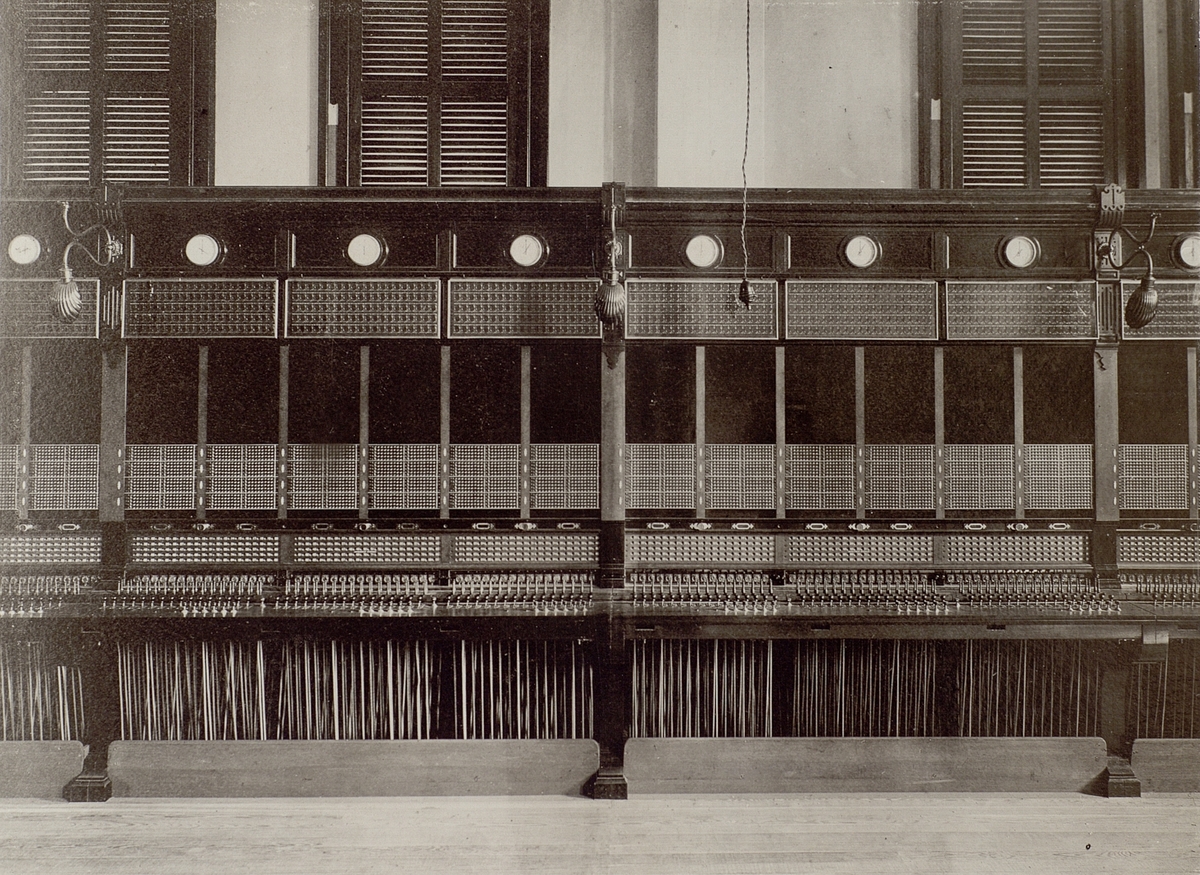 Buenos Aires. 1901. LME. Telefonstation. Interiör.