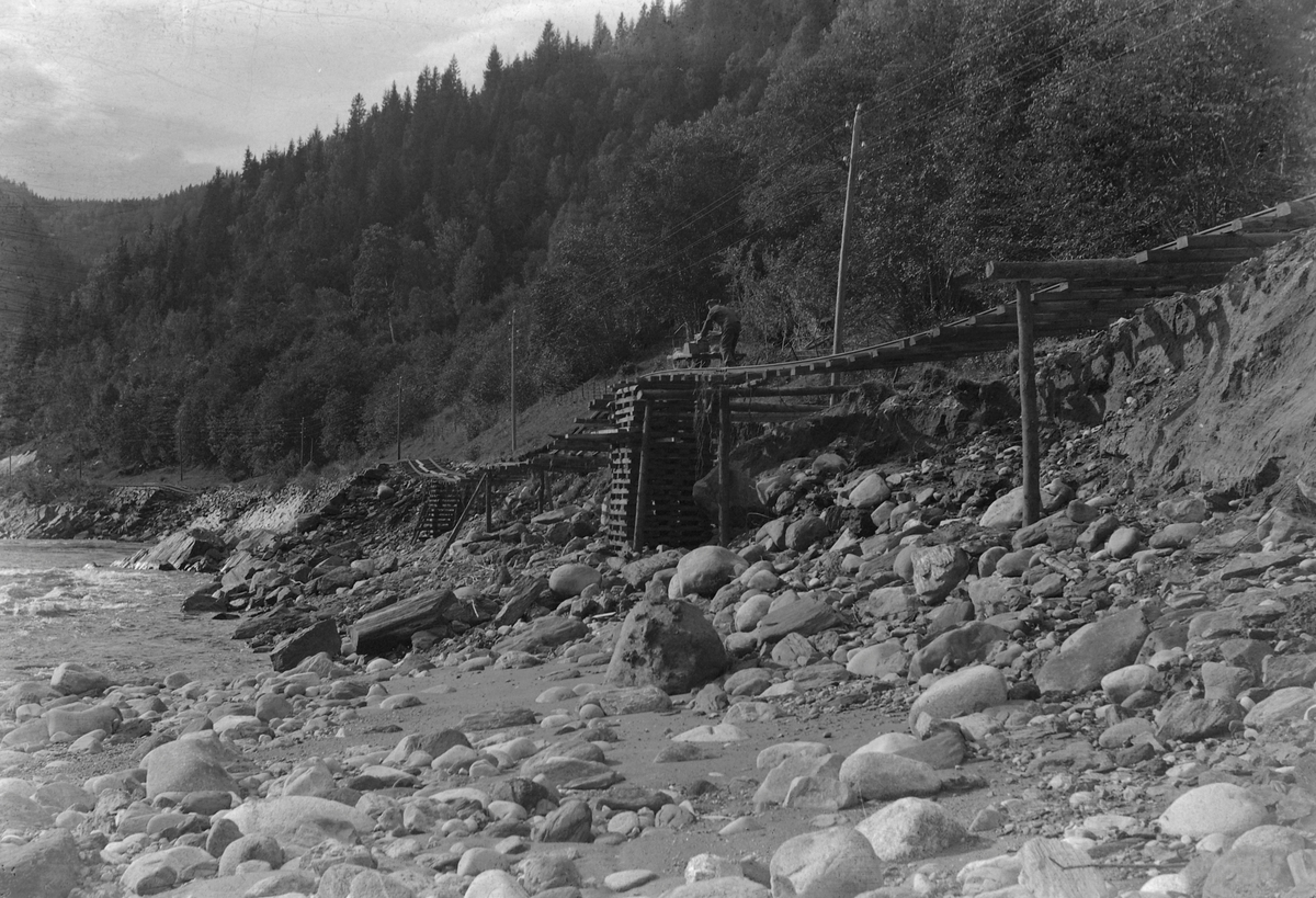 Flommen i Gaula 1940 - Rognes (sør for Godøya)