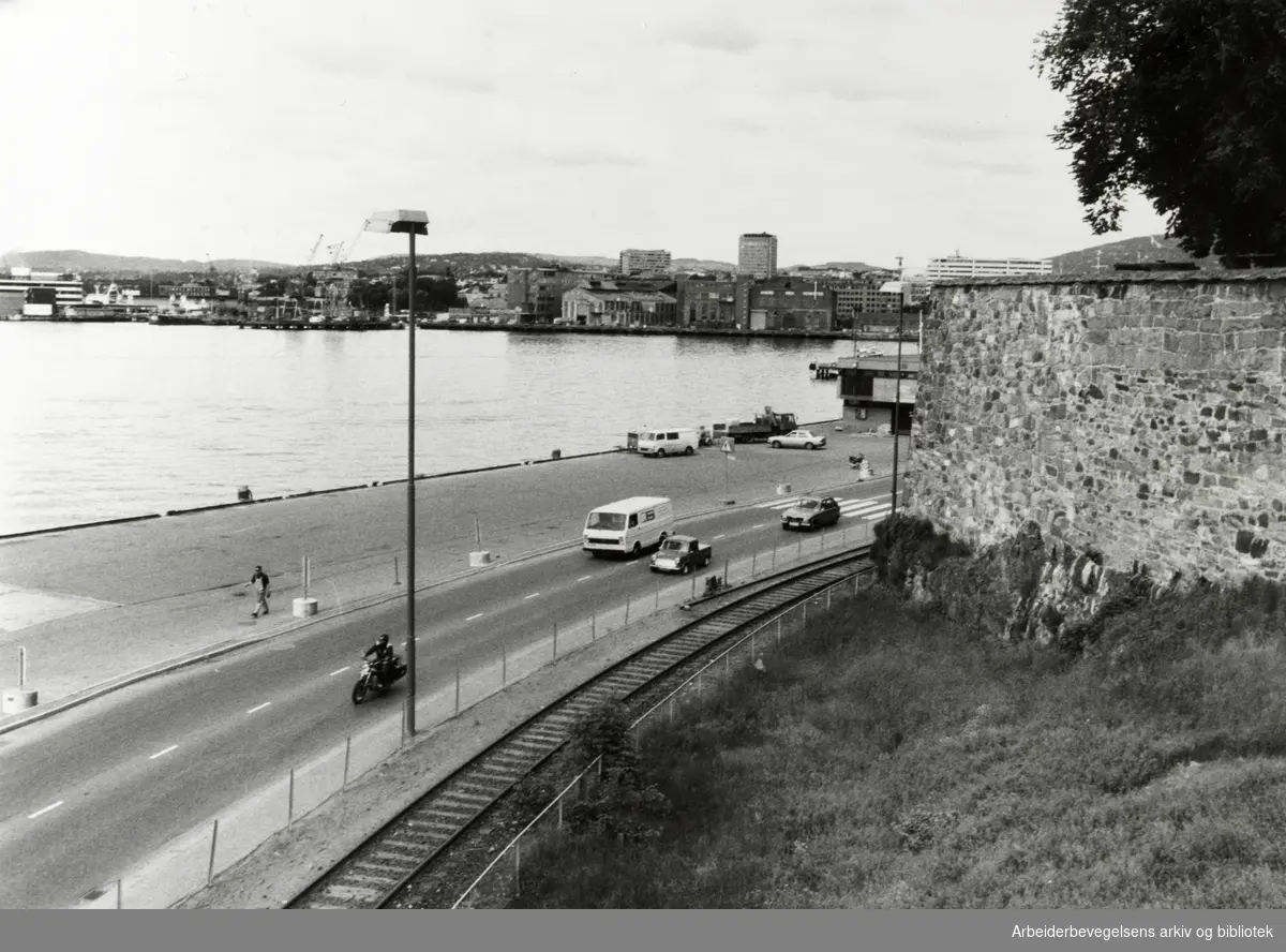 Oslo havn og Akershuskaia. Juni 1983