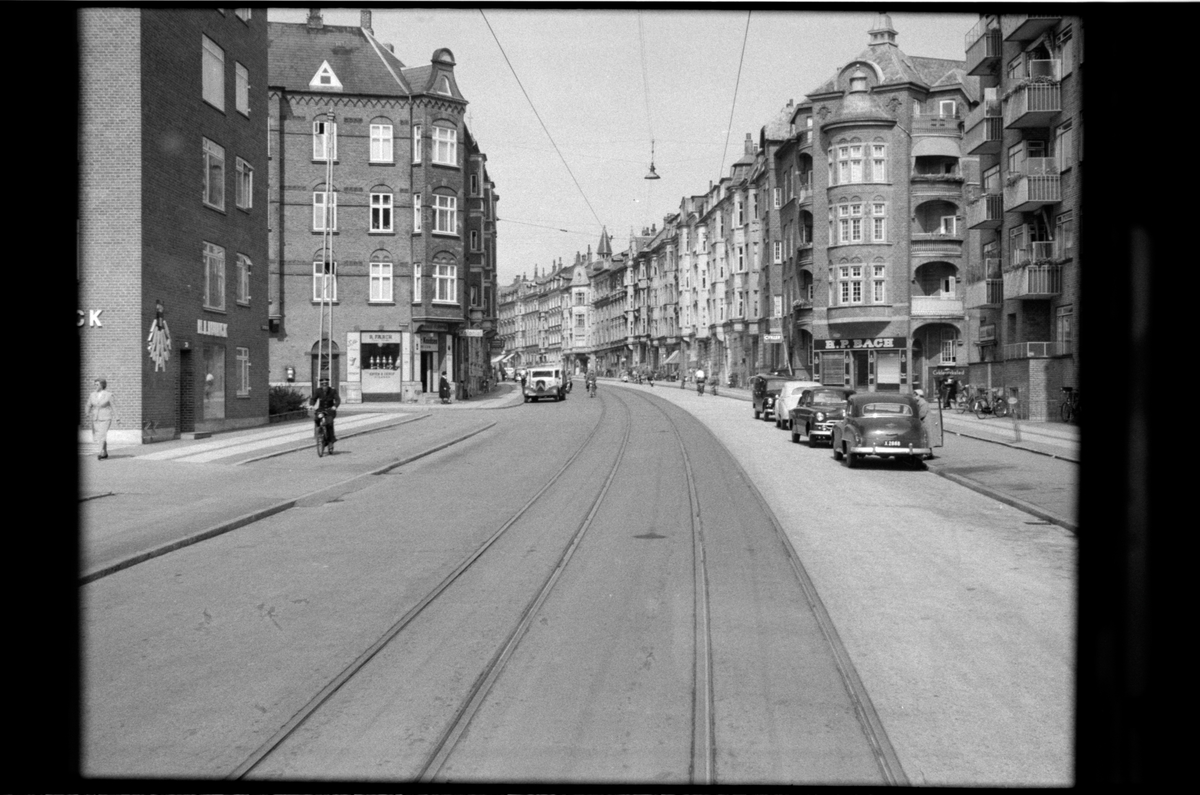 Spårväg i närheten av Assensgade norrut vid Hans Broges gade.