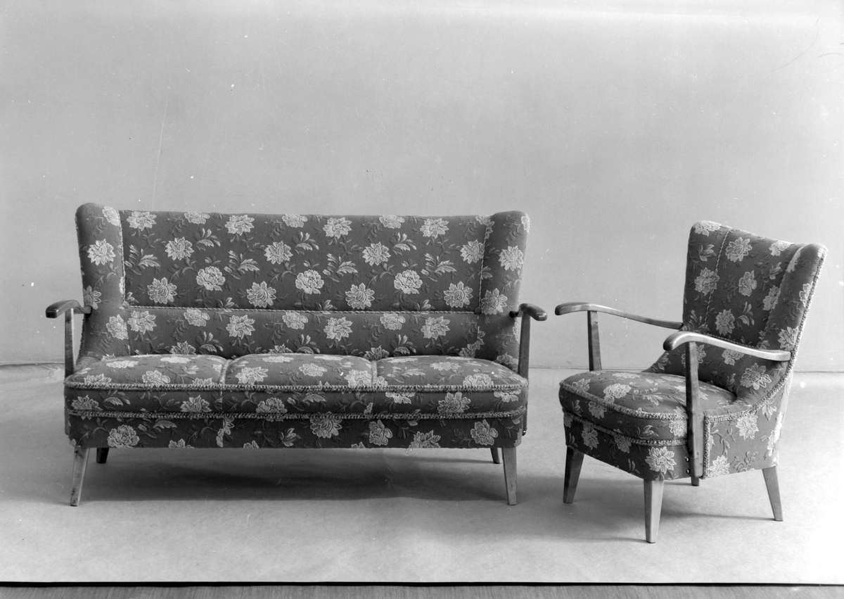 Sofa og lenestol fra Fet Møbelfabrikk