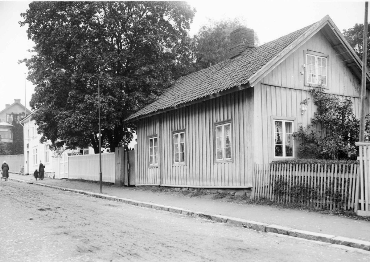 Bolighus i Kirkegata 49, Lillehammer, kirketjener Bergs gård
