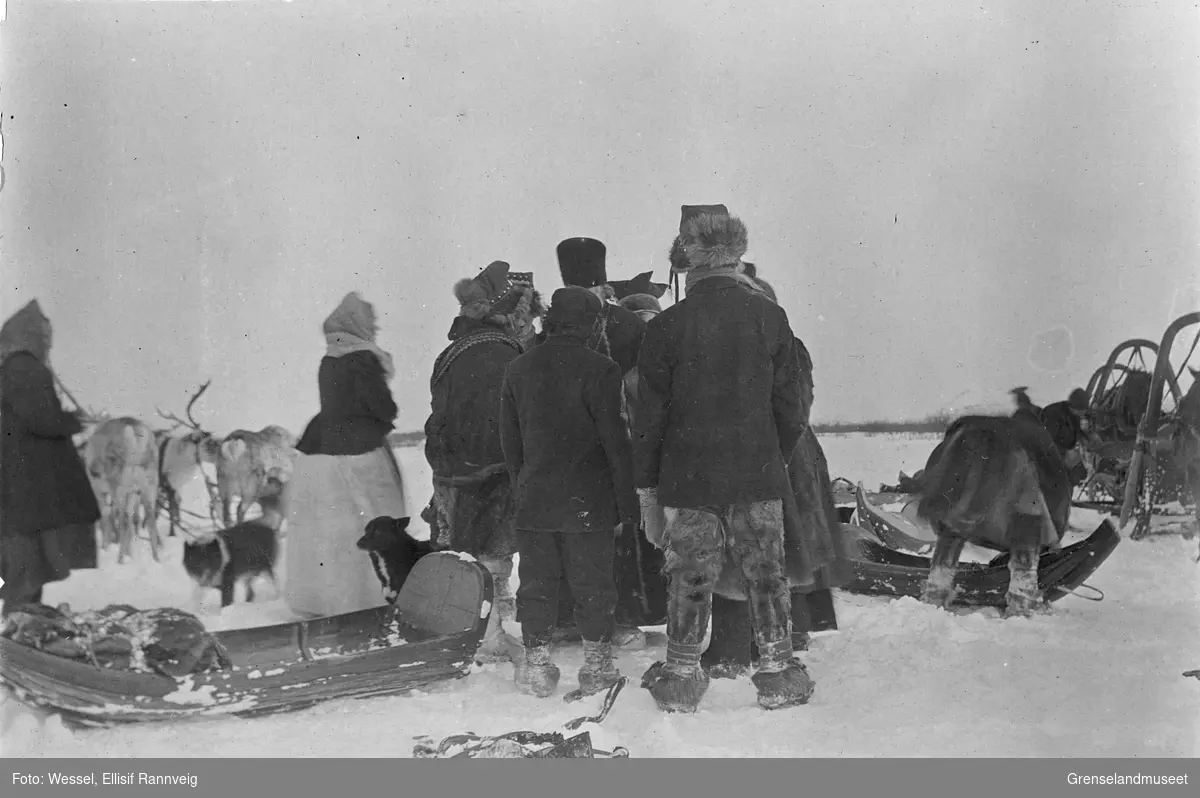 Avreise fra Pechenga skolteby, 1911.