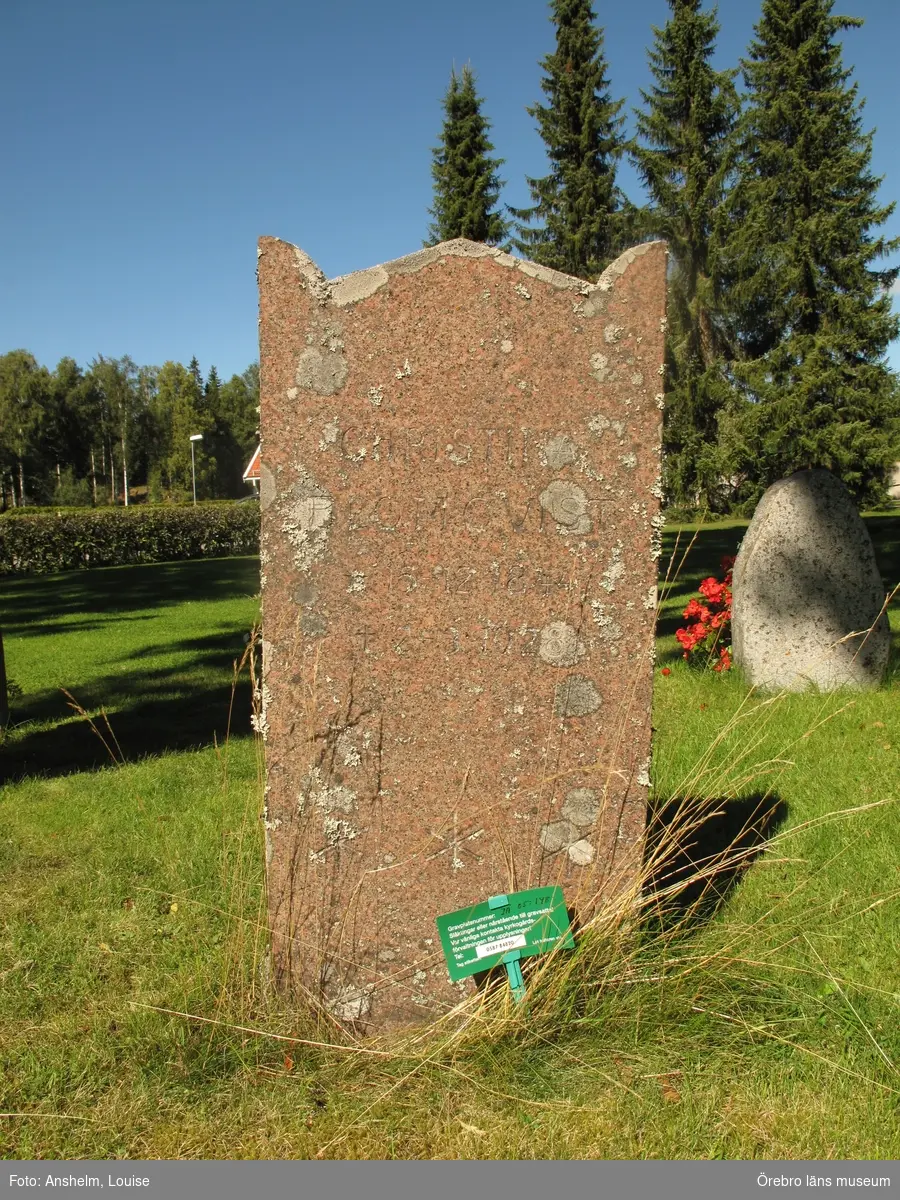 Järnboås kyrkogård Inventering av kulturhistoriskt värdefulla gravvårdar 2016, Kvarter 5.