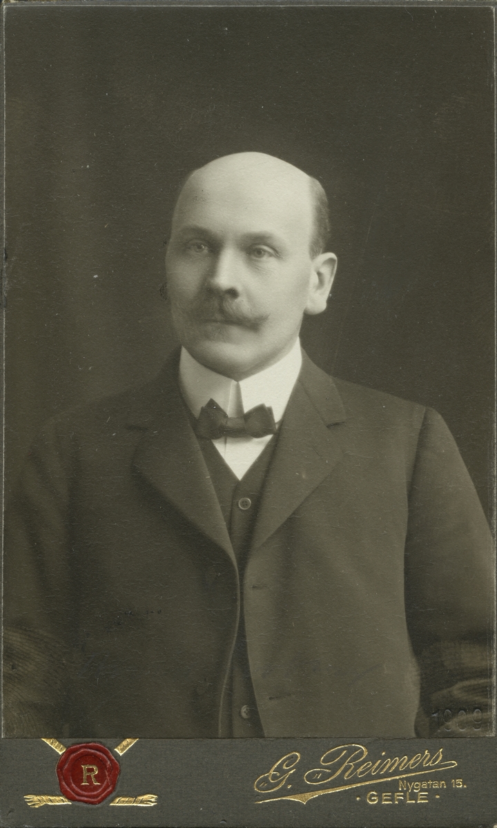 Direktör Arvid Sjöberg.
Kassör Direktör A. Ferd. Sjöberg. (Andreas Ferdinand Sjöberg).