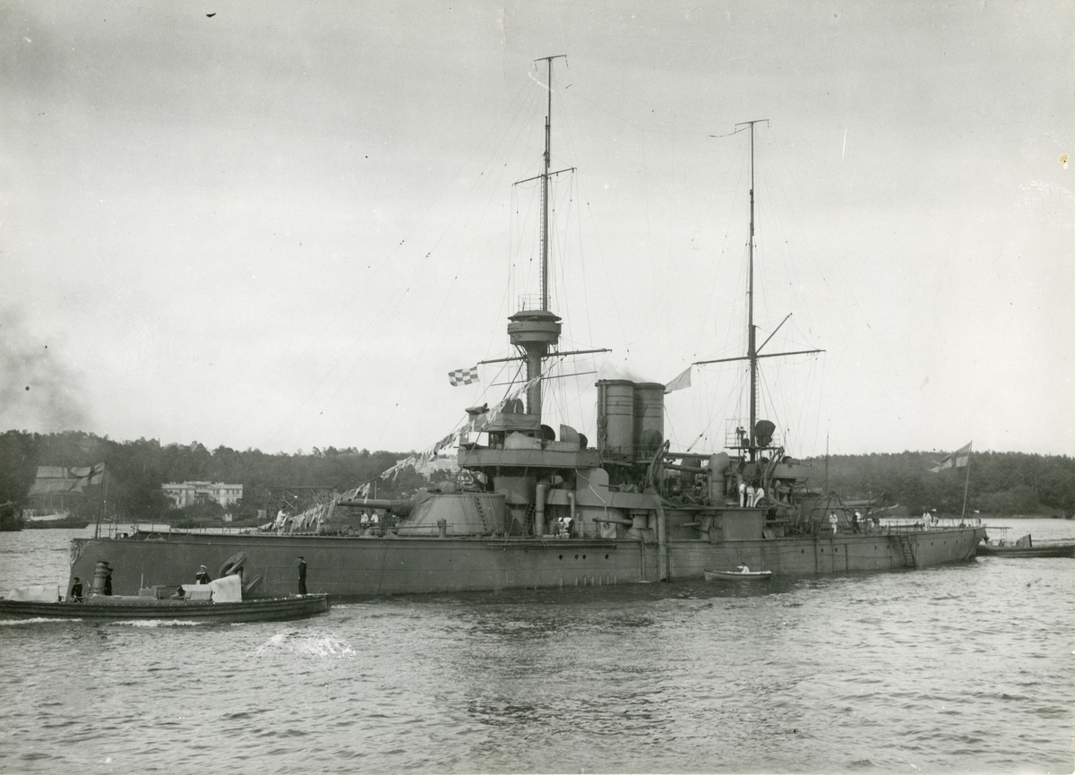 Pansarskeppet Niord fotograferad år 1912.