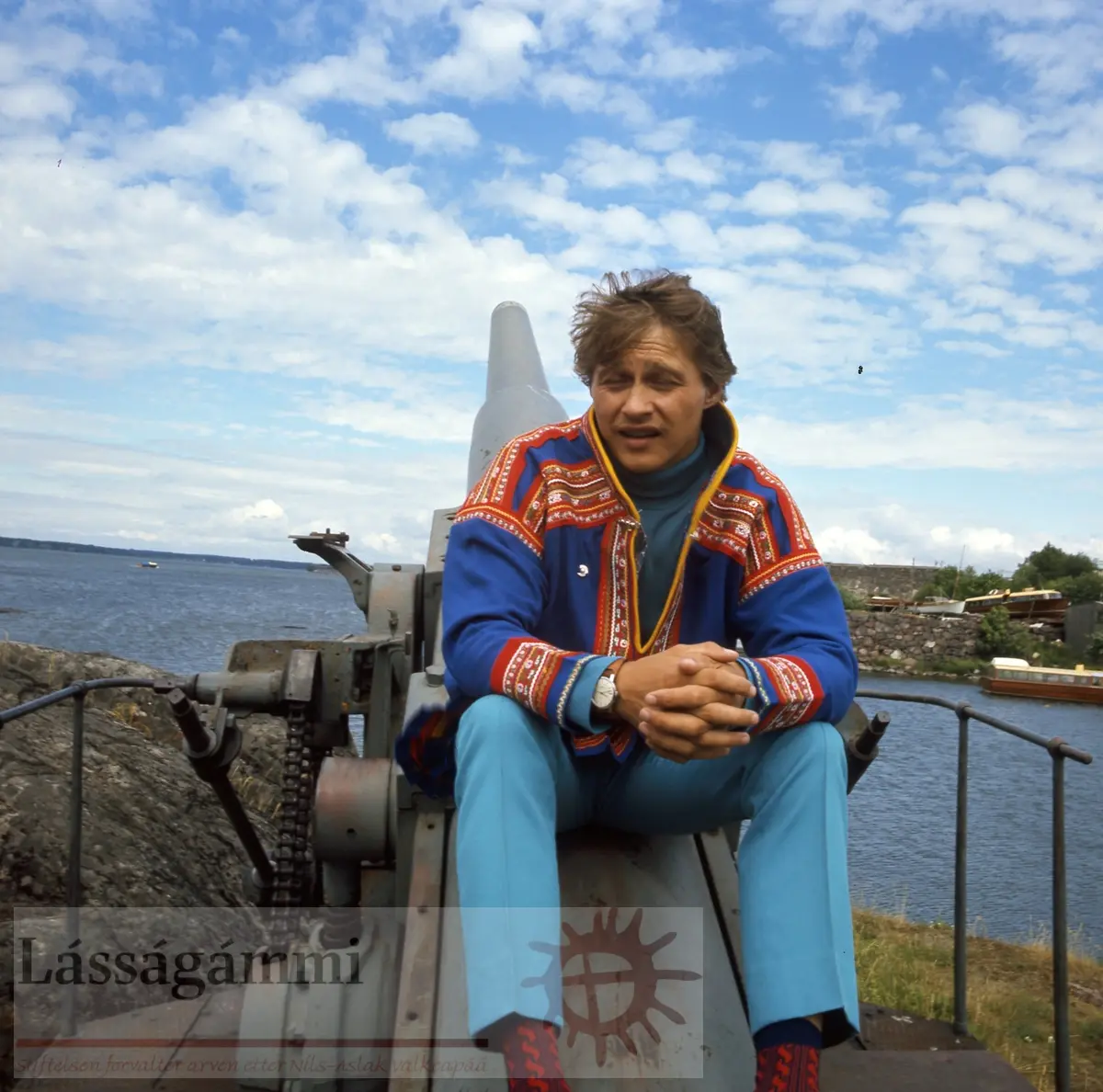 NilsAslak Valkeapää portrett Stiftelsen Lásságámmi / DigitaltMuseum