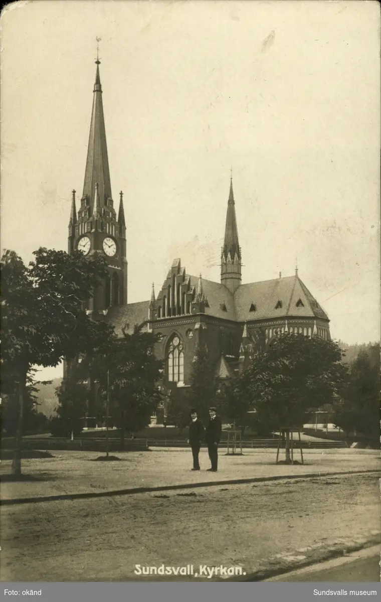 Vykort med motiv över Gustav Adolfs kyrka.