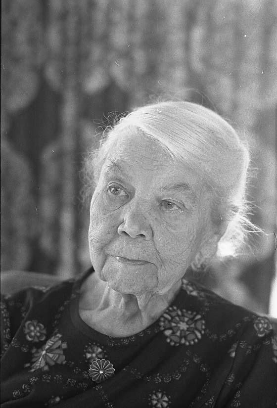 Porträtt av en okänd äldre kvinna.