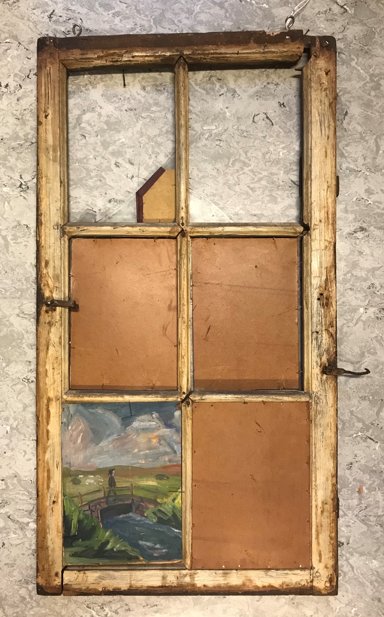 En montasje laget av bevismateriale; en knust vindusrute, et skjerf , en tollekniv der bladet er løsnet fra skaftet, to håndflateavtrykk og tre foto. Deler av montasjen er gjenbruk av et maleri.