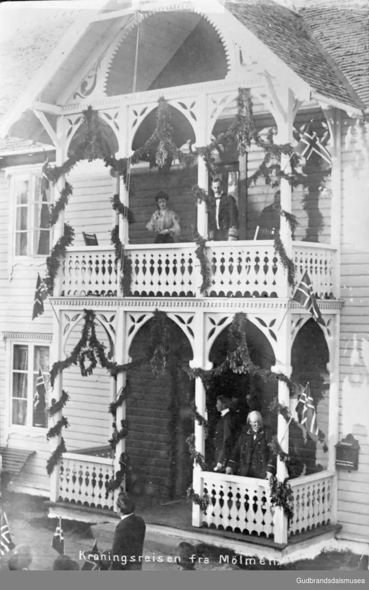 Kroningsreisa i 1905. Her frå Mølme.