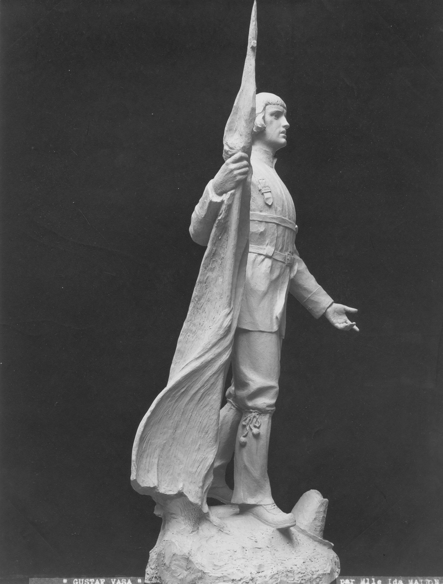 Skulptur av Ida Matton. Gustaf Eriksson Vasa.