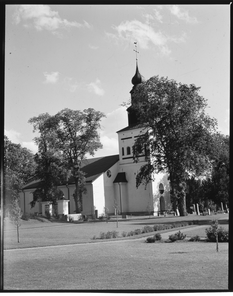 Ramnäs kyrka.
