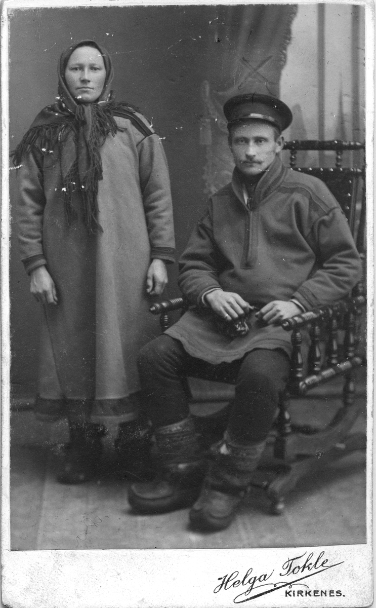 Sjøsamen Julius Kolpus fra Korsfjorden med sin kone, ca år 1900.
