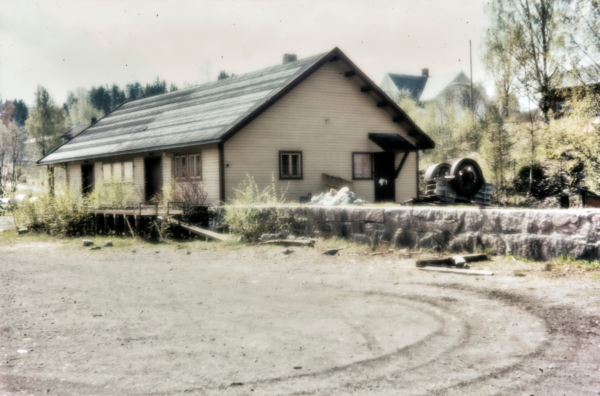 Godshuset på Røykenvik stasjon på nedlagte Røykenvikbanen