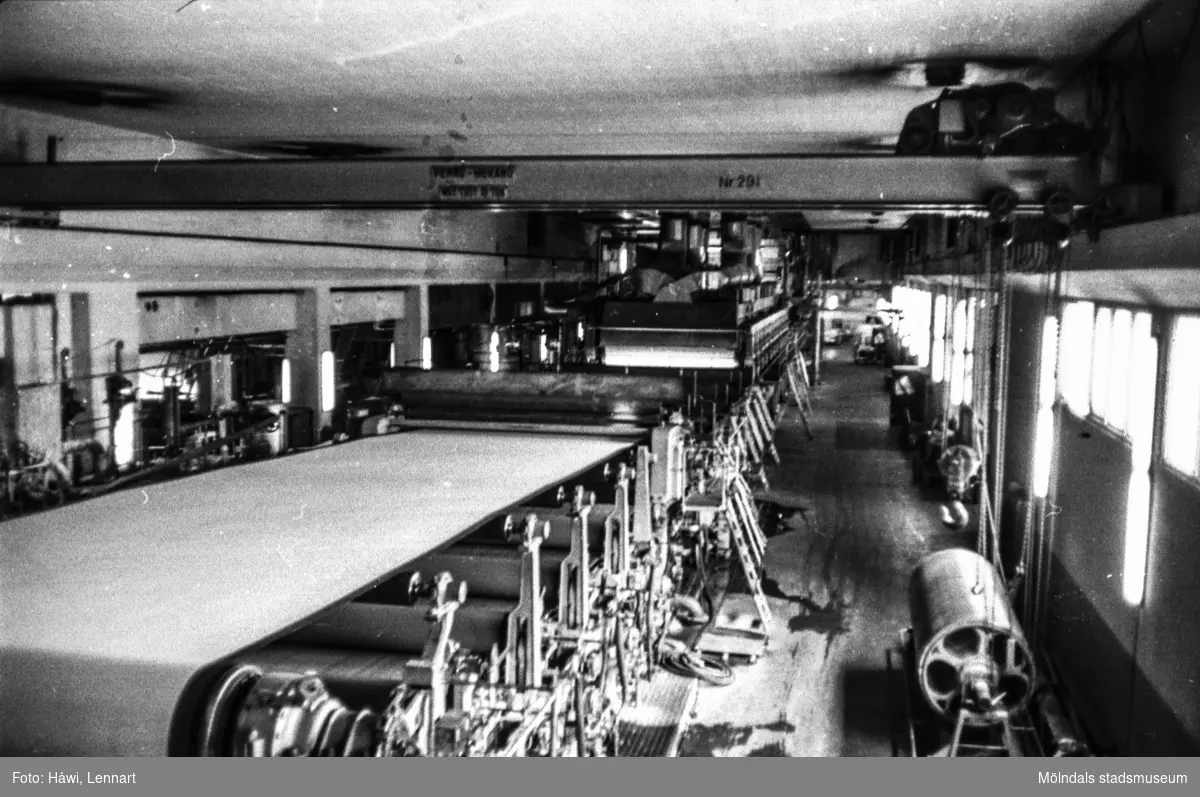 Interiörbild från pappersbruket Papyrus i Mölndal, hösten 1970. Sieberpartiet på KM 2, byggnad 6.