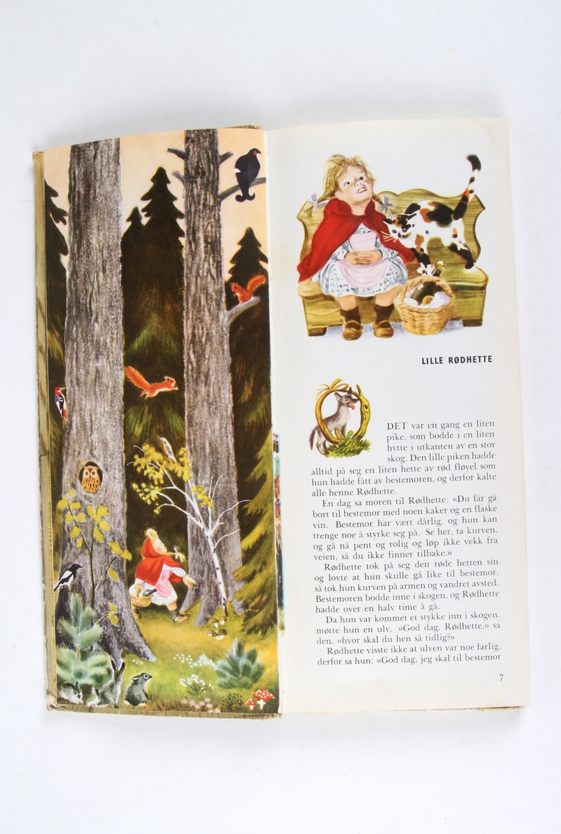Innbundet eventyrbok for barn, med illustrasjoner av Feodor Rojankovsky.