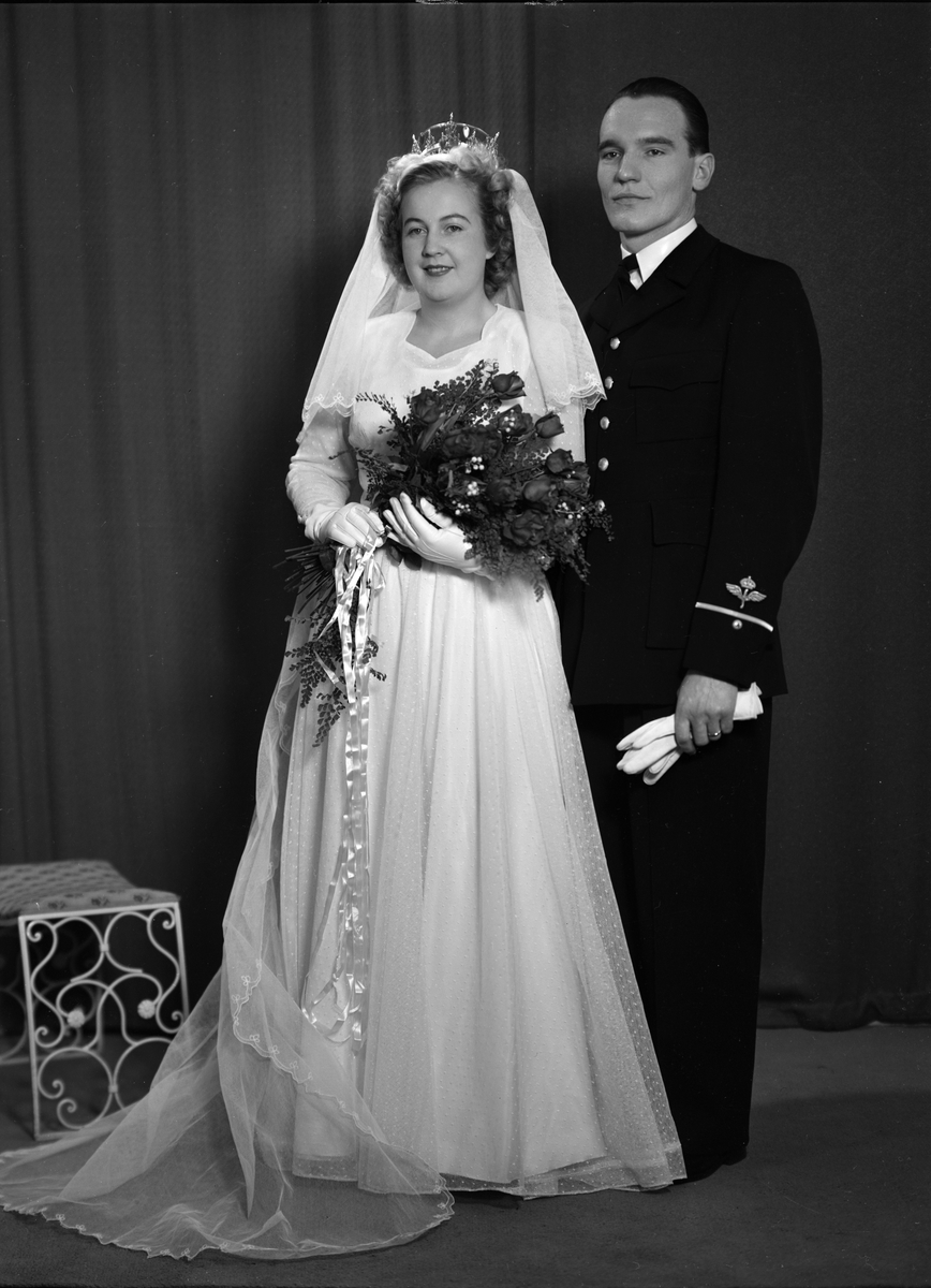 Ateljéporträtt - brudparet Hagel, Uppsala 1949