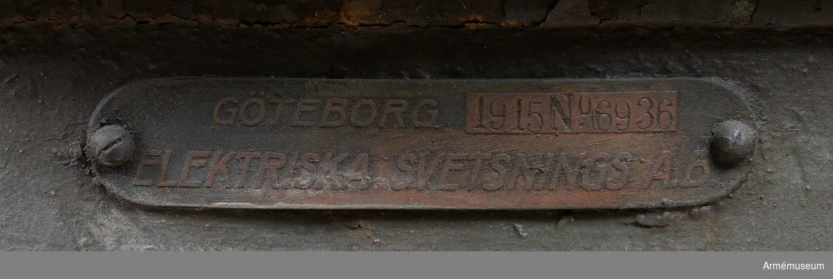 Grupp I. III.

Märkt "L.O. 28a no3". (Landstormsområde 28 dvs Göteborg i 1903 års betänkande)

På vagnen är en mässingsplakett med texten "Skänkt till Göteborgs landstorm af Harald Grebst"