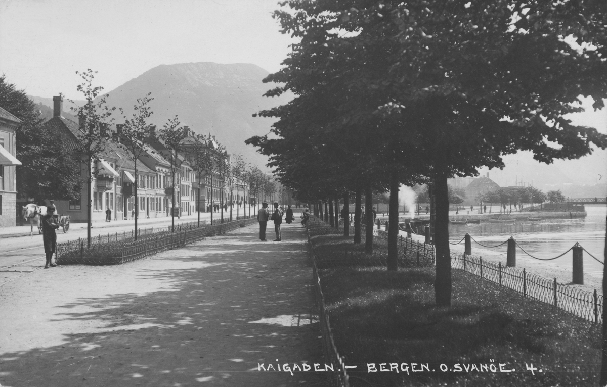 Bergen. Kaigaten. Utgiver: O. Svanøe, før 1916.
