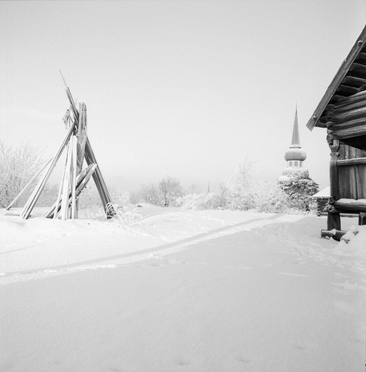 Vinterbild, Skansen. Håsjöstapeln.