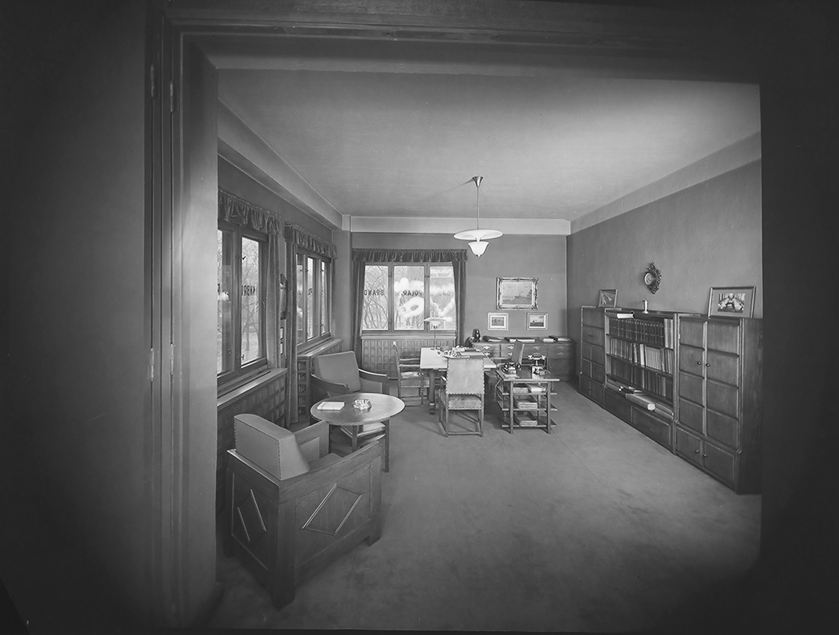 Interiør på kontor. Fotografert 1939.