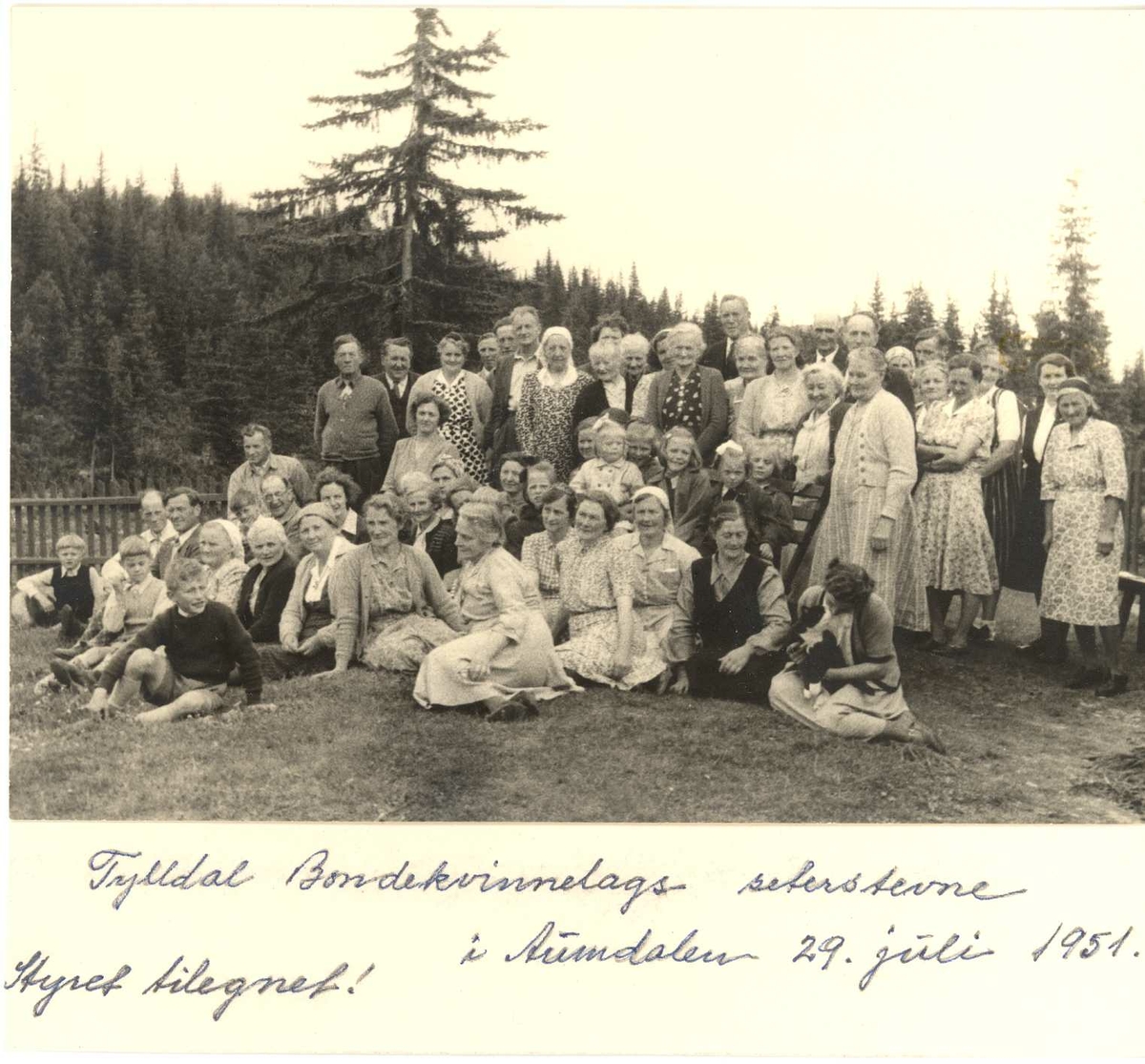 Tylldalen Bondekvinnelag seterstevne 1951
vedlegg med nr for identifisering