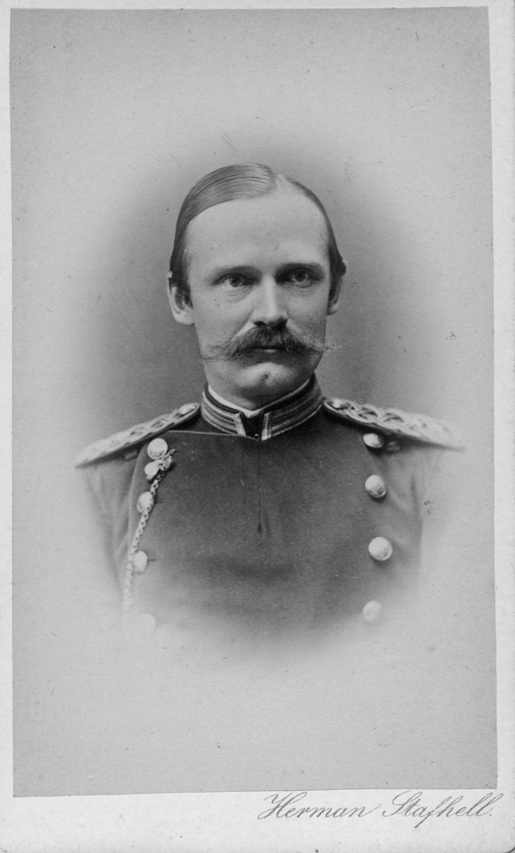 Löfgren, Lorentz Leonard (f.1845-08-27), Löjtnant i Syrtut
Jönköpings Regemente I 12 Skillingaryd
