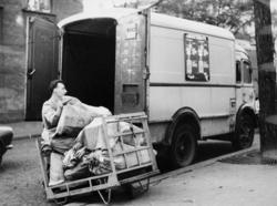 transport, bil. Frankrike, postsekker, mann