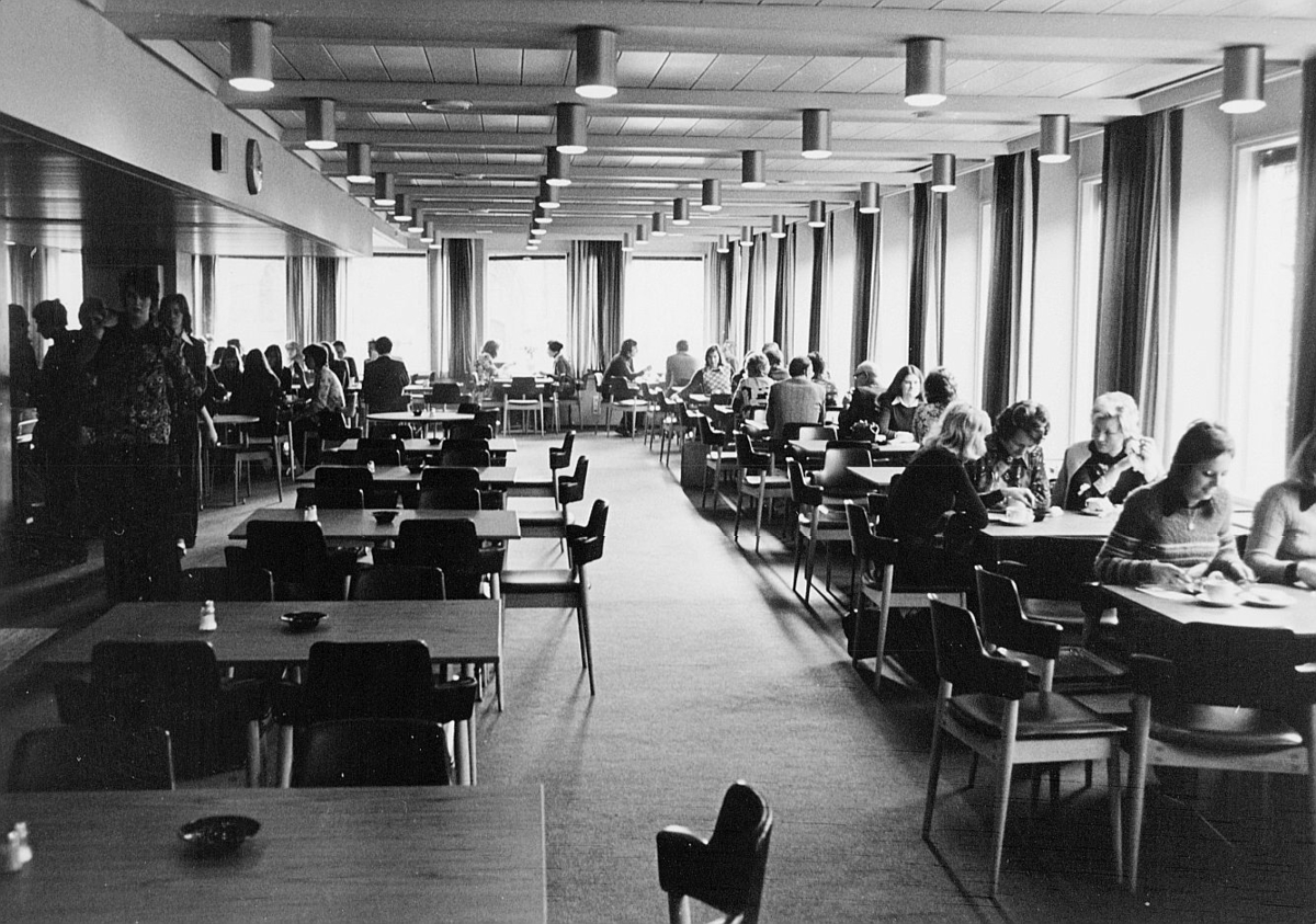 postsparebanken, Akersgata 68, Oslo, 25-års jubileum, 1975, interiør, kantine