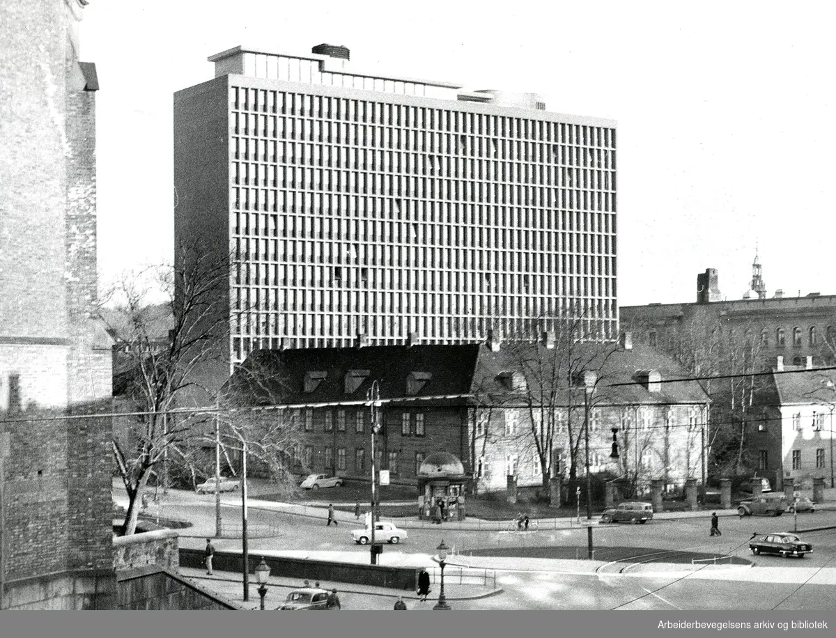 Regjeringsbygningen, .juni 1959