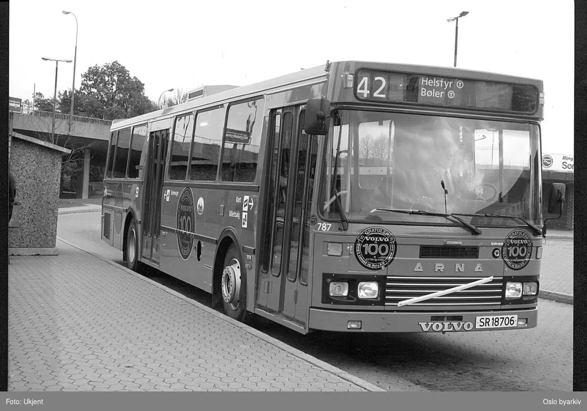 Oslo Sporveiers buss 757 VBK/Volvo, Helsfyr