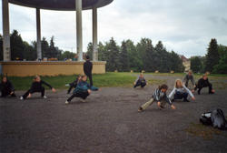 Barneteater. Drama and dance celebration (2000). Samarbeid m