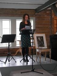 Åpningen av fjøsen på Nesset Prestegard.