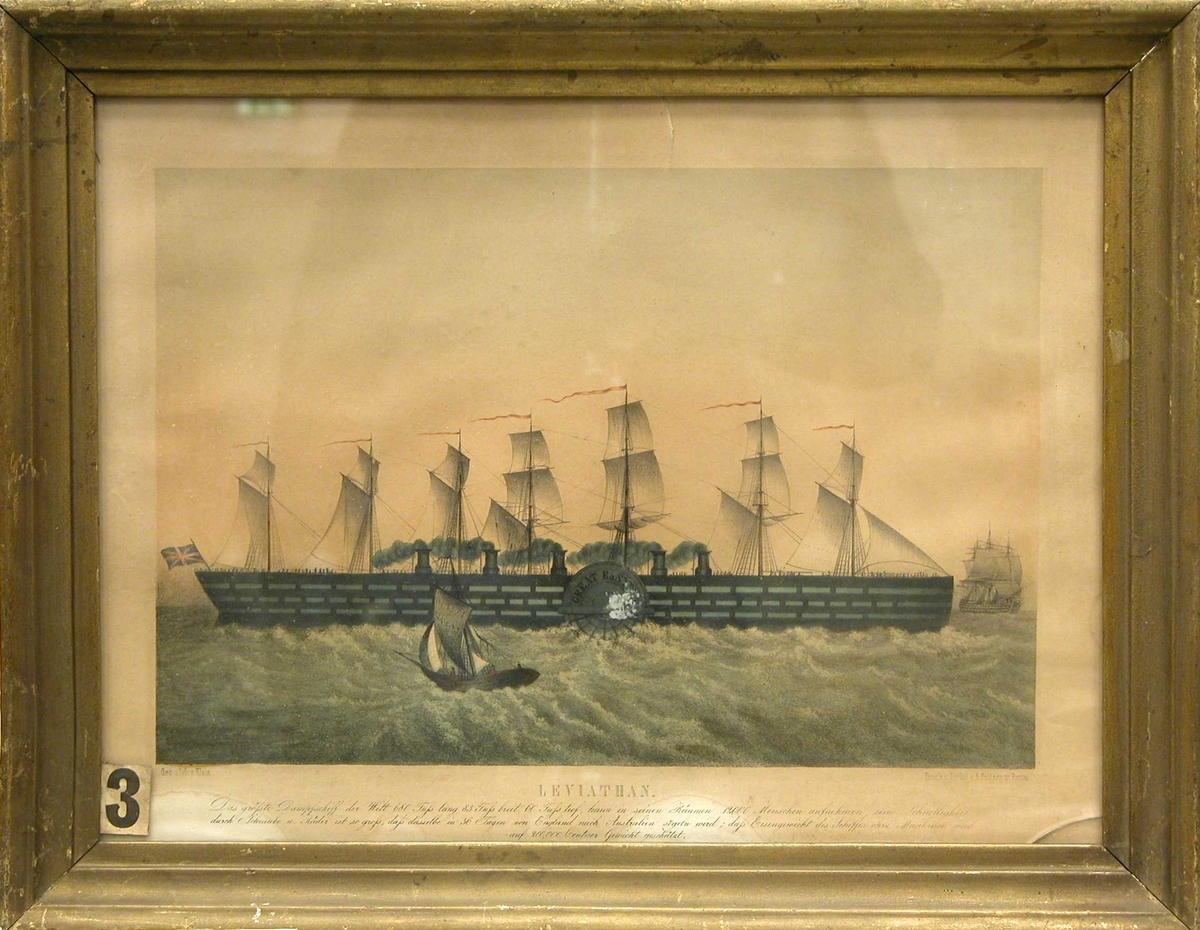 Trykt tegning av The Great Eastern "Leviathan" i fart på noe urolig sjø. En mindre seilbåt i forgrunn og et større seilskip i bakgrunnen.
