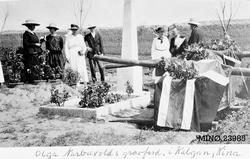 Olga Narbuvolls gravferd i Kalgan, Kina