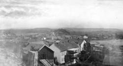 Motiv fra Hønefoss, sett fra Randsfjordbanen