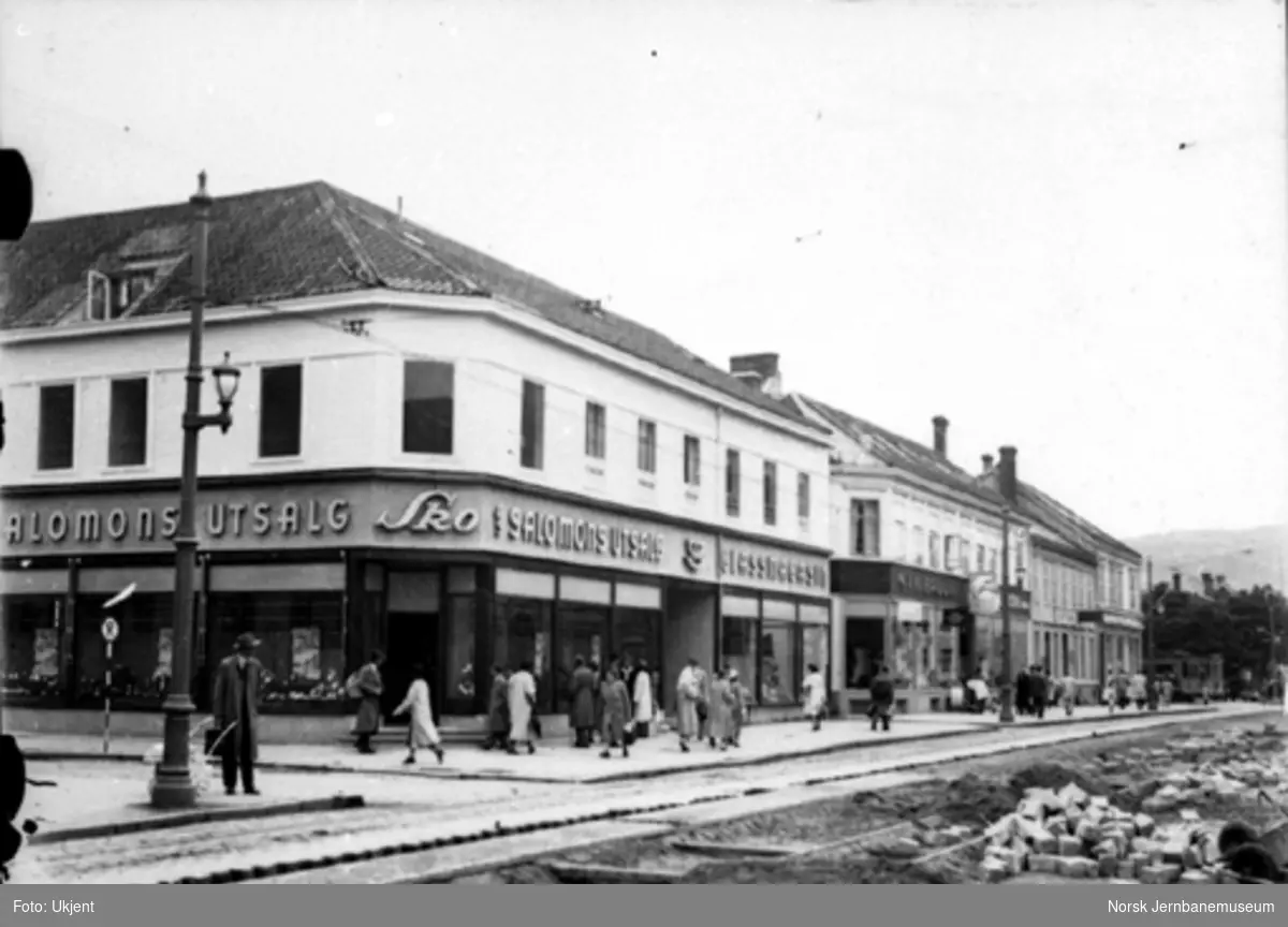Jernbanespor i bygatene i Trondheim under 2. verdenskrig