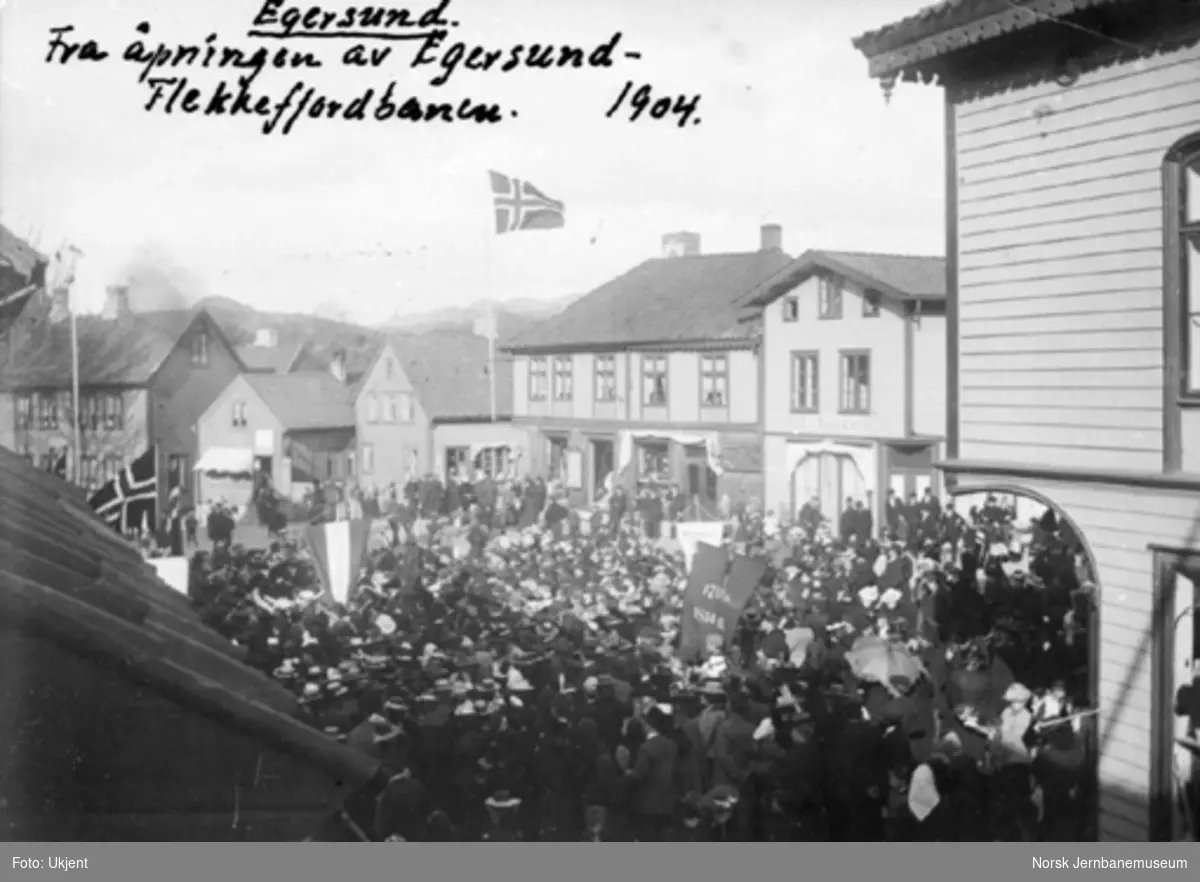 Store folkemengder i Egersund ved åpningen av Flekkefjordbanen