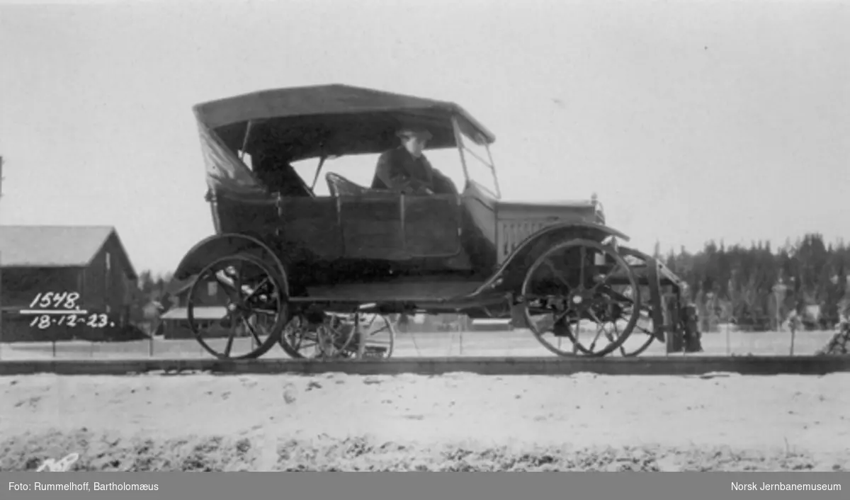 Skinnebil litra C-m, trolig type 10 nr. 18214, Ford T