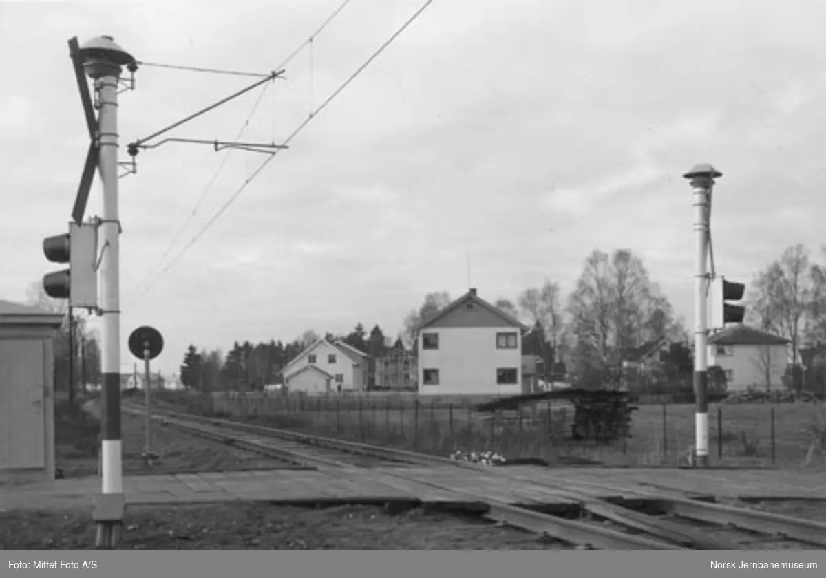 Løken planovergang på Østfoldbanen Østre linje, km 30,34
