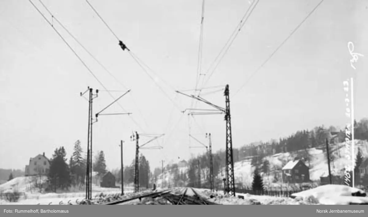 Drammenbanens elektrifisering : kontaktledningsanlegg Stabekk stasjon
