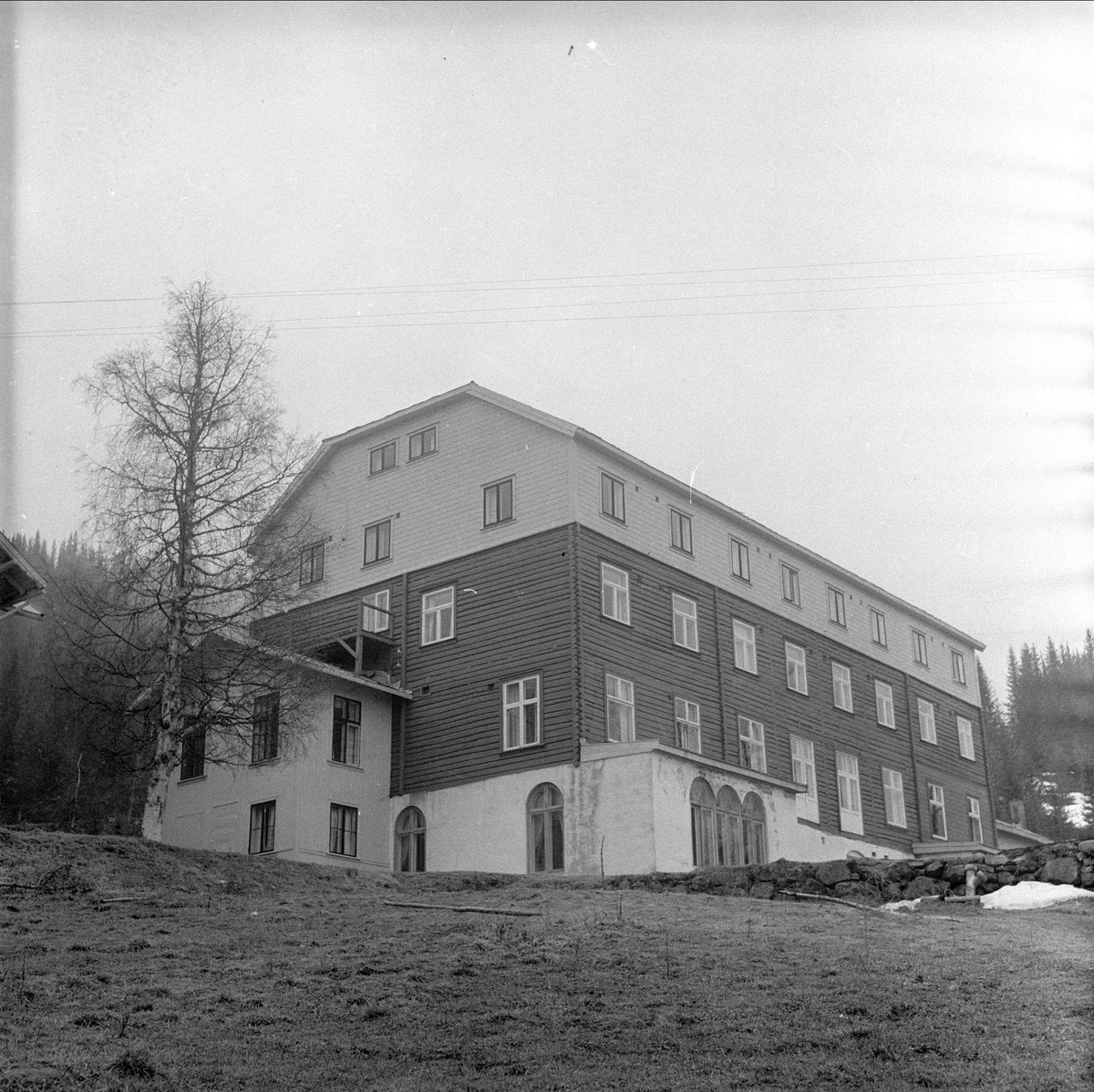 Breidablikk turisthotell, Sør-Aurdal, mai 1957.