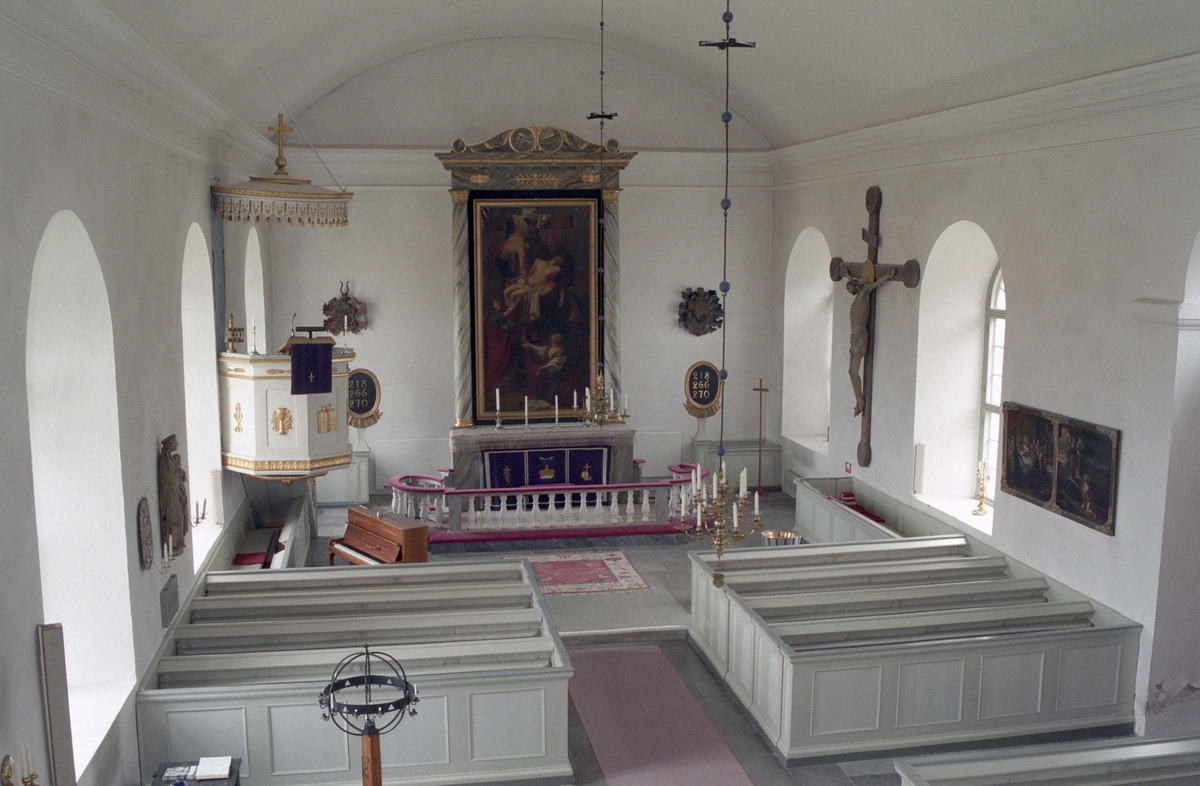 Interiör i Breds kyrka, Uppland 1997
