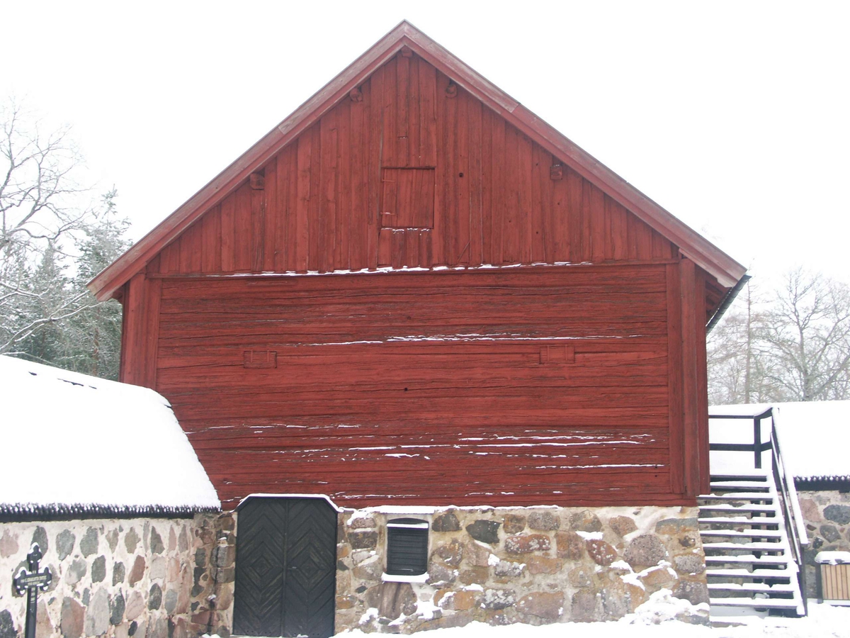 Tiondebod vid Vendels kyrka, Vendels socken, Uppland 2005