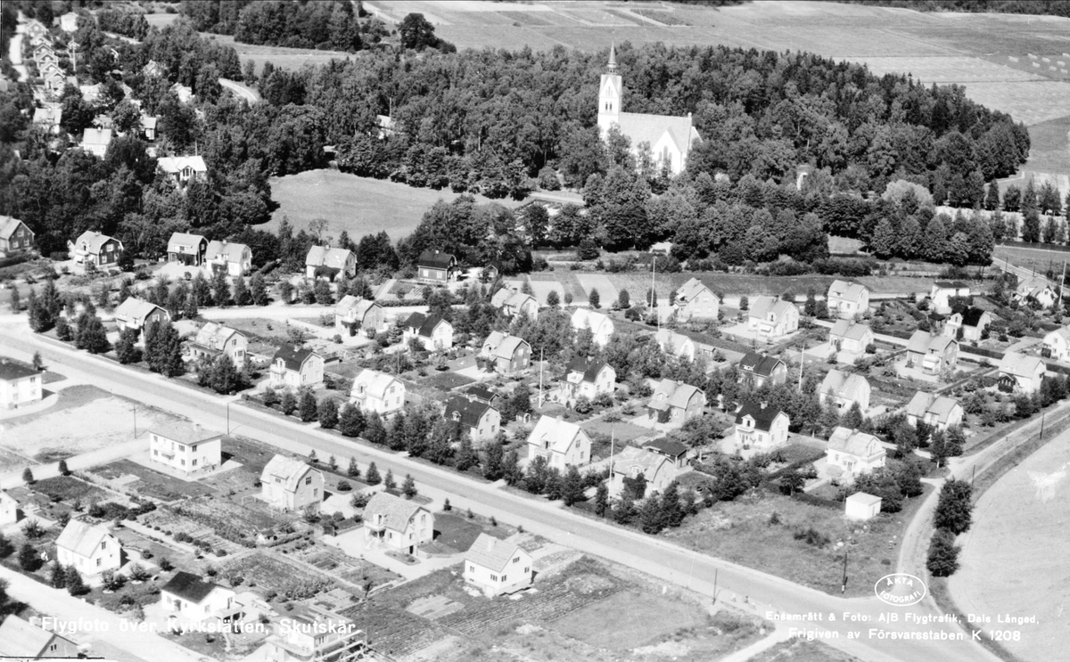 Flygfoto över Kyrkslätten, Skutskär, Älvkarleby socken, Uppland 1947
