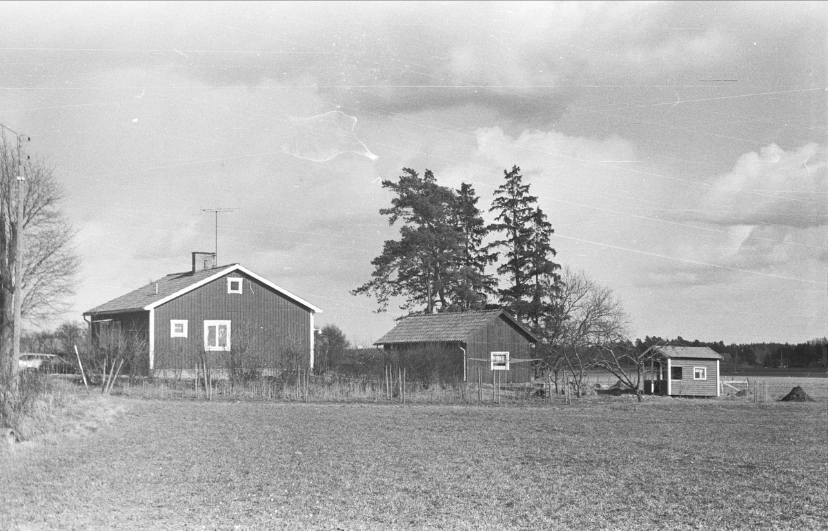 Vy över Kättsta 1:3, Ärentuna socken, Uppland 1977