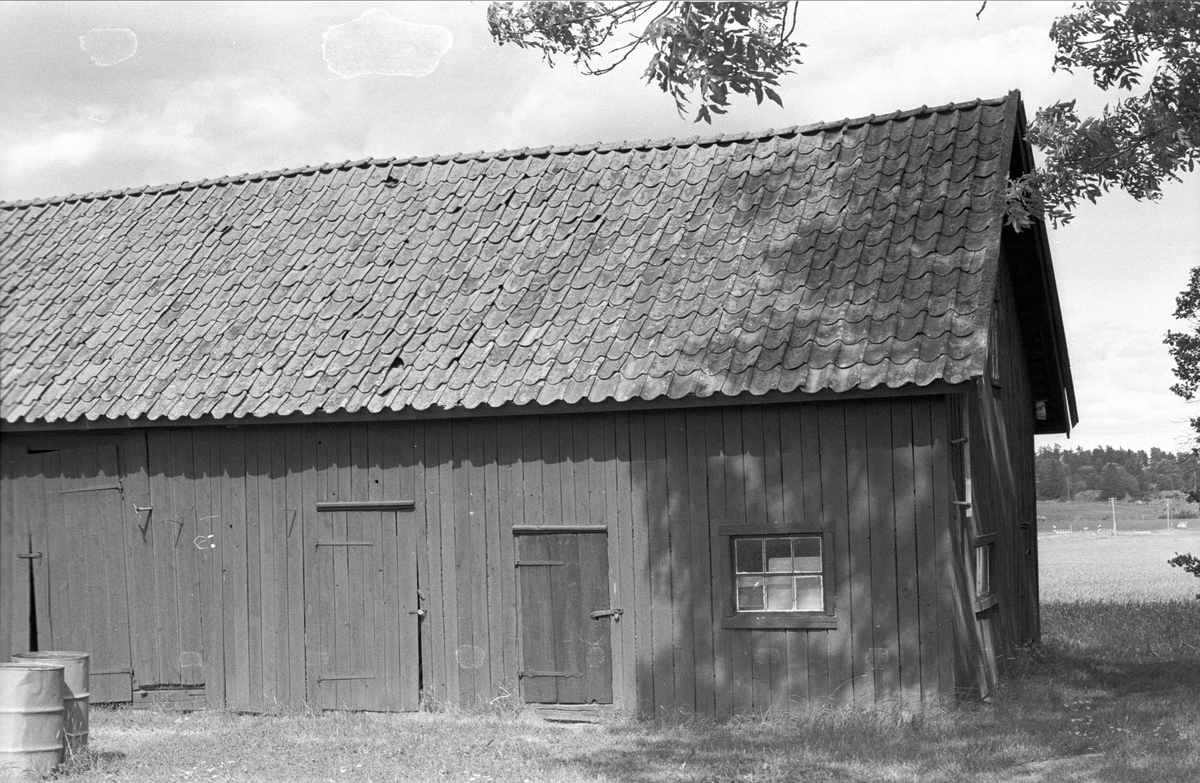 Ladugård med mera, Myrby 1:5, Danmarks socken, Uppland 1977