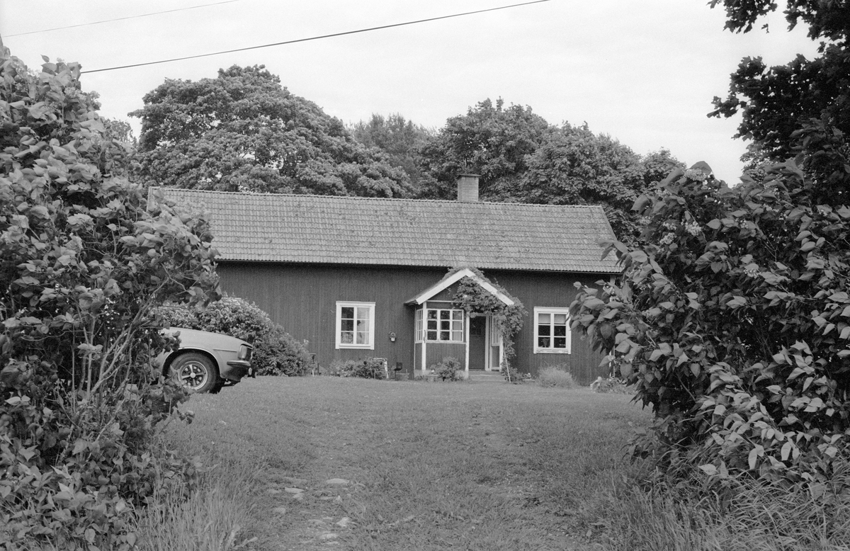 Bostadshus, Sotter 1:4 F, Sotter, Knutby socken, Uppland 1987